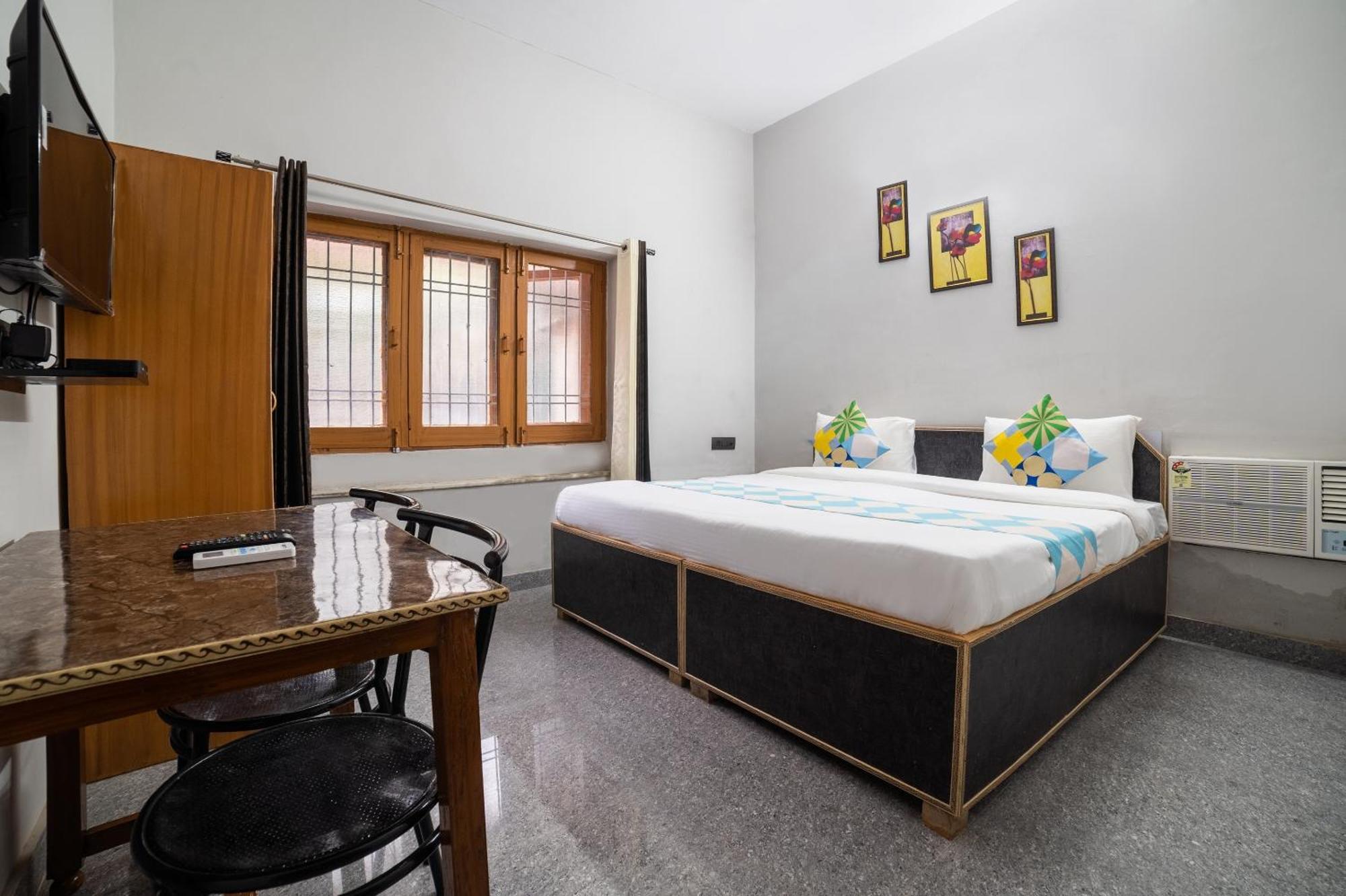 Hotel O Home Gautam Homestay Dehradun Zewnętrze zdjęcie