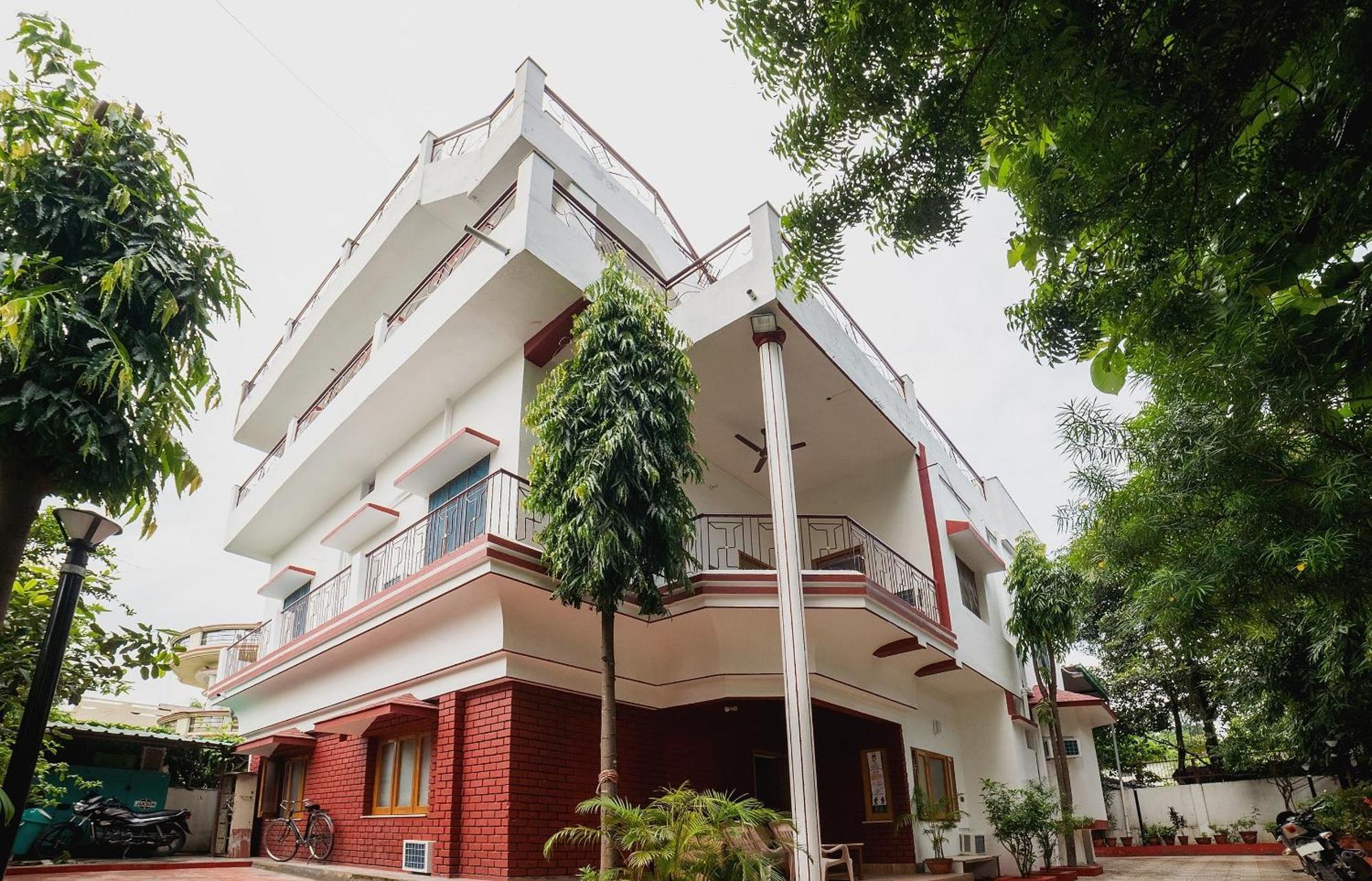 Hotel O Home Gautam Homestay Dehradun Zewnętrze zdjęcie