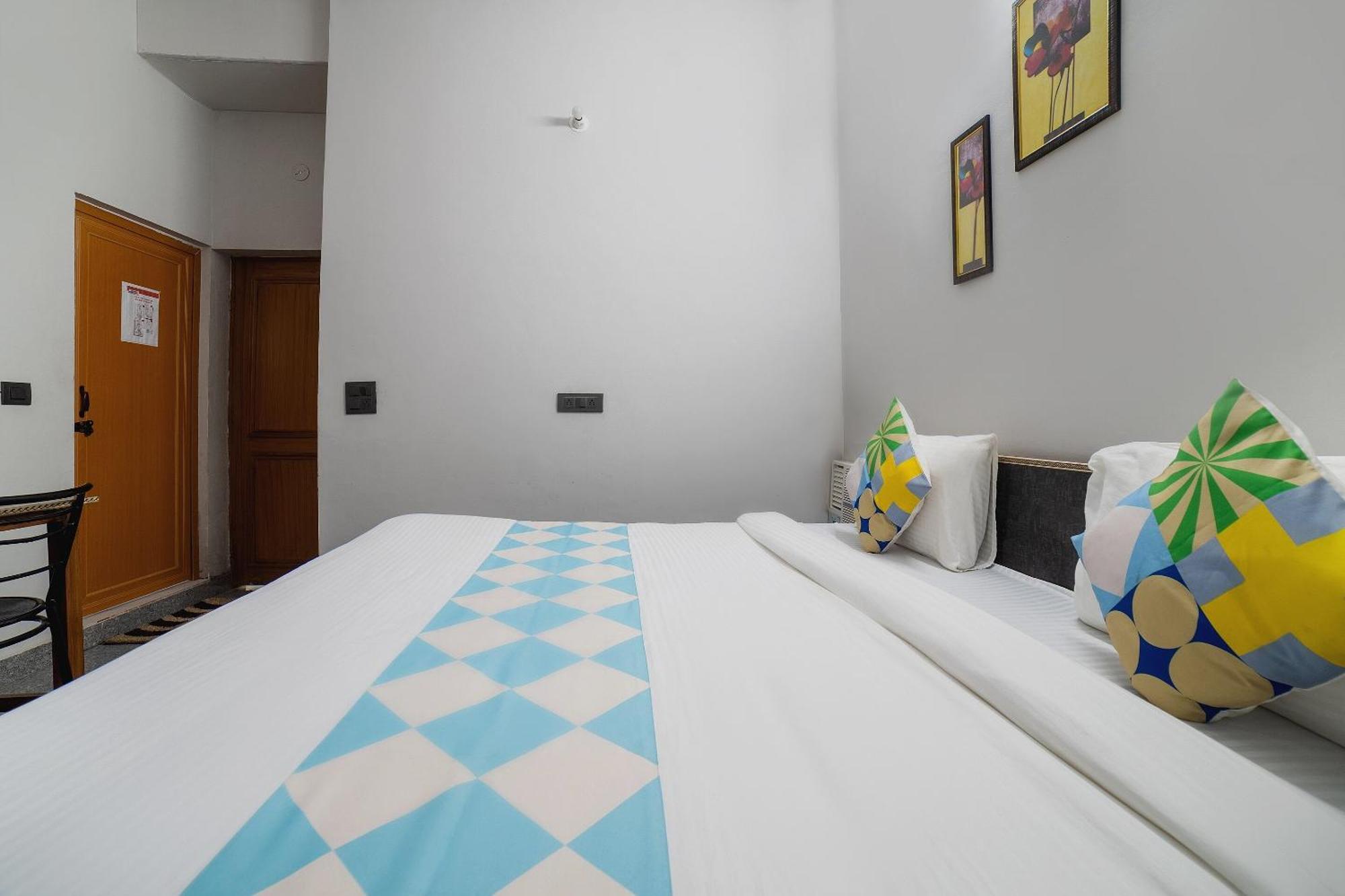 Hotel O Home Gautam Homestay Dehradun Zewnętrze zdjęcie